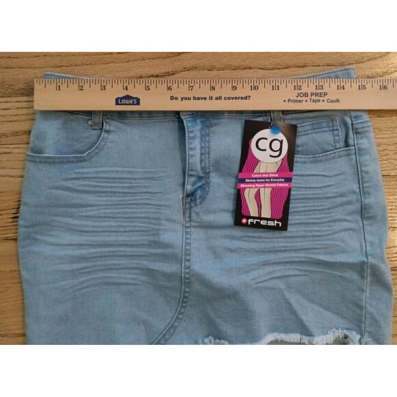 NWT CG Buzz Jeans Light Wash Denim Mini Skirt Asymmetrical Frayed Hem Stretch L - Picture 7 of 11